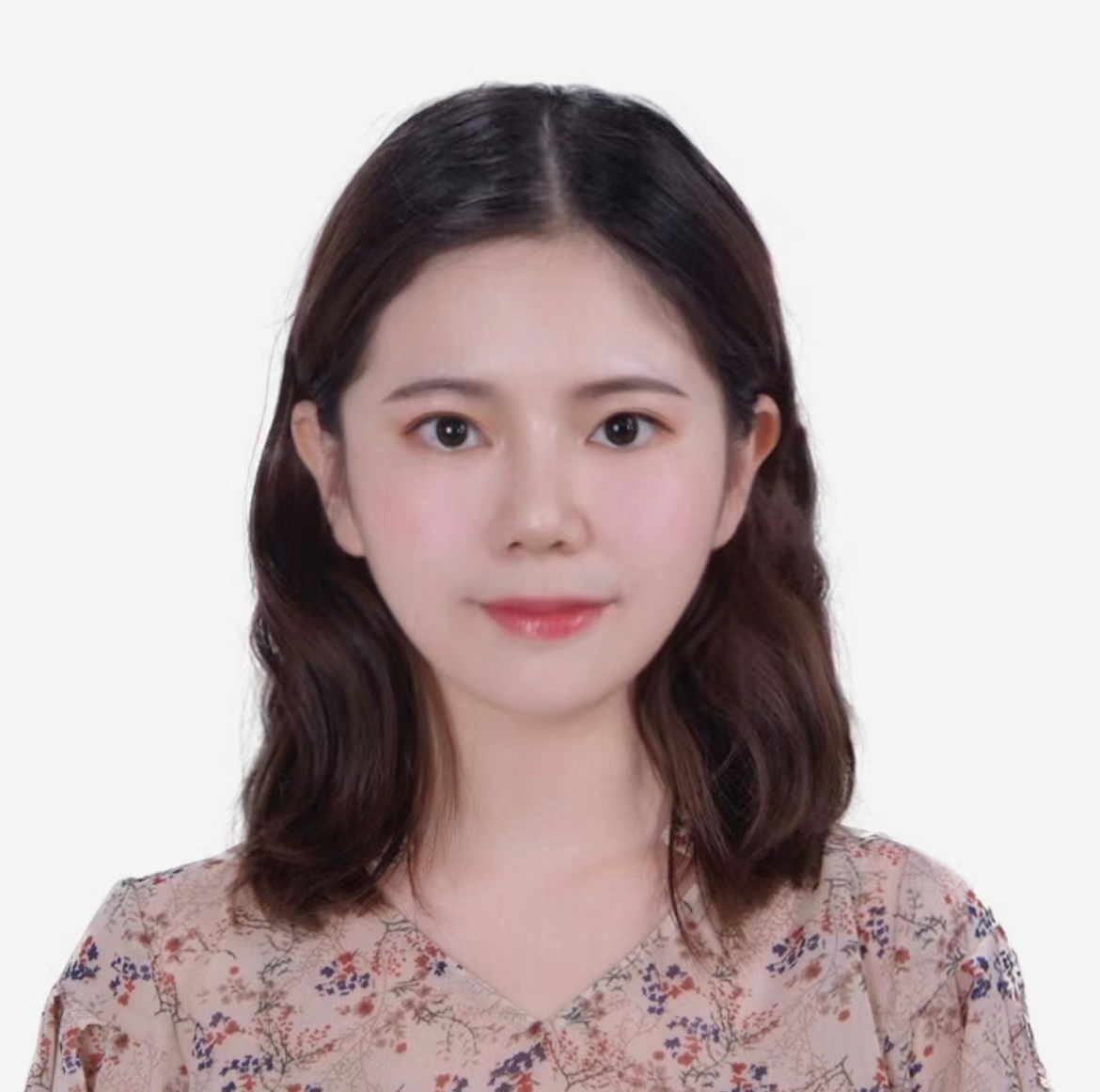 赵小燕证件照.jpg